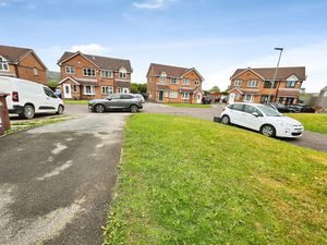 Front Garden- click for photo gallery